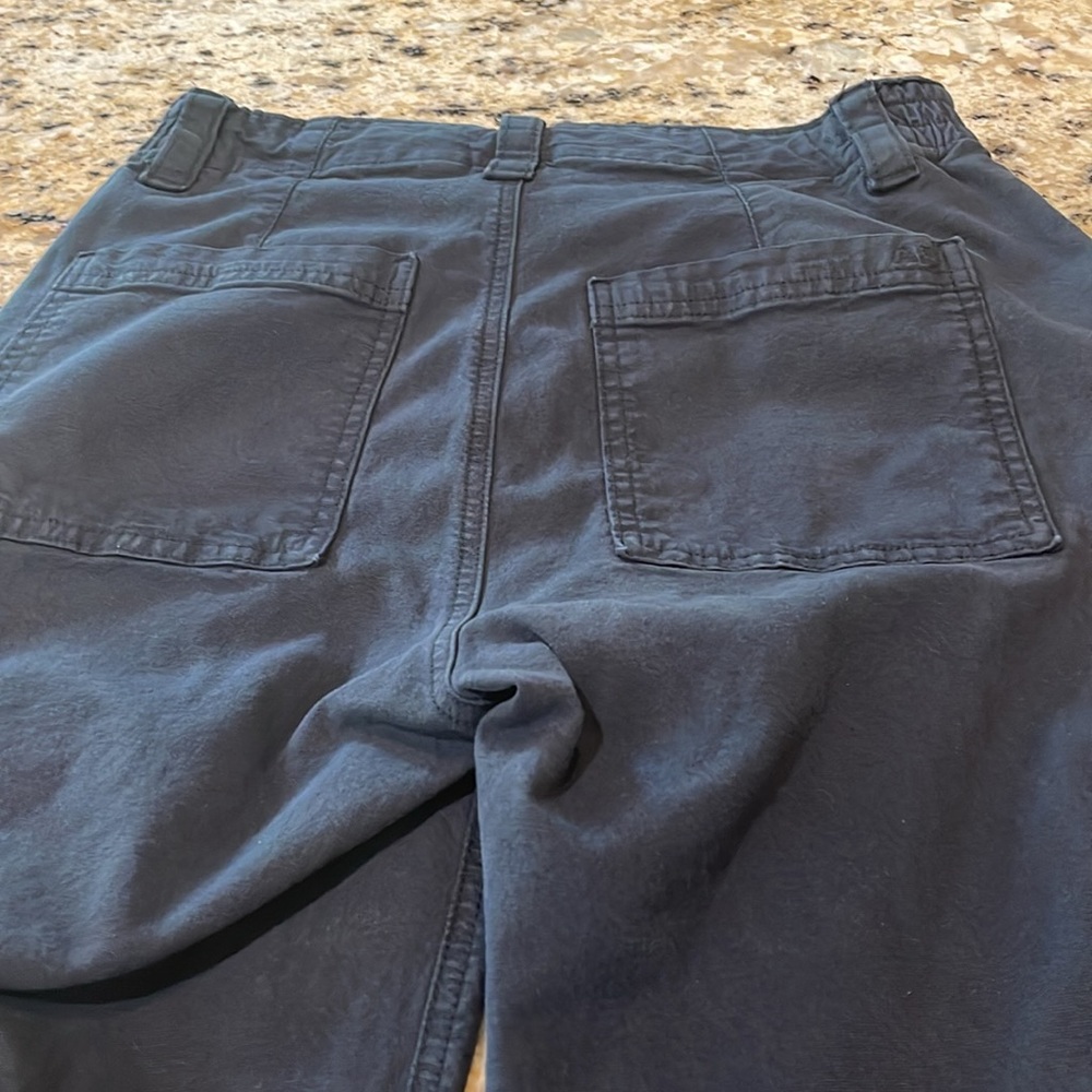 WOMENS American Eagle Black Cargo Stretch Pants in size 2 regular - Picture 5 of 11